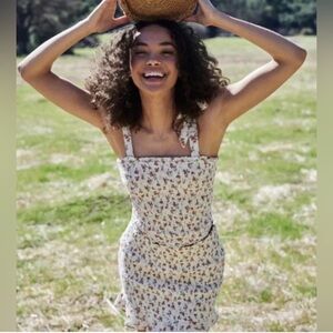 Abercrombie & Fitch Women’s White Floral Smocked 2 Piece Top Size M Skirt Size S